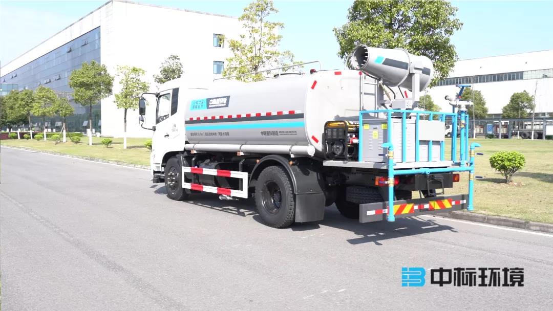 中標(biāo)灑水車
