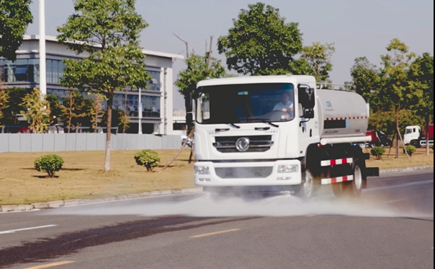 環(huán)衛(wèi)灑水車這么買，準錯不了
