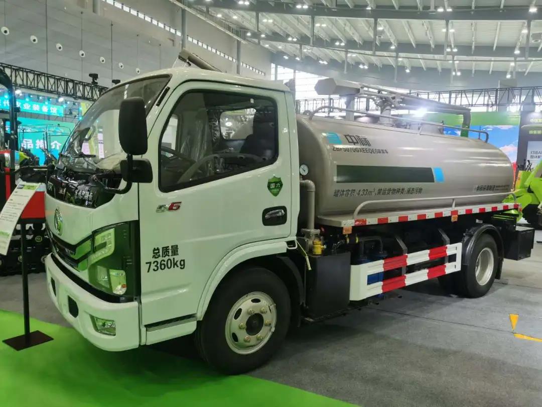 中標(biāo)環(huán)境7噸環(huán)衛(wèi)吸糞車