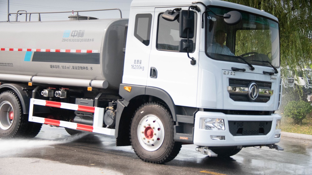 灑水車廠家直銷灑水車的價(jià)格便宜嗎？